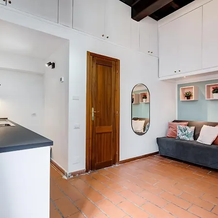 Bbl - Trevi 2bdr Roma